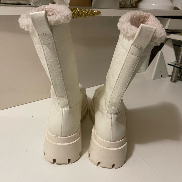 Asos gorgeous non-slip cozy boots in great conditions - Picture 7 of 9